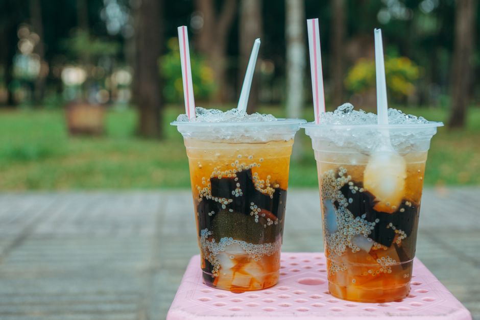 iced drinks outdoor (FOX ^.ᆽ.^= ∫)